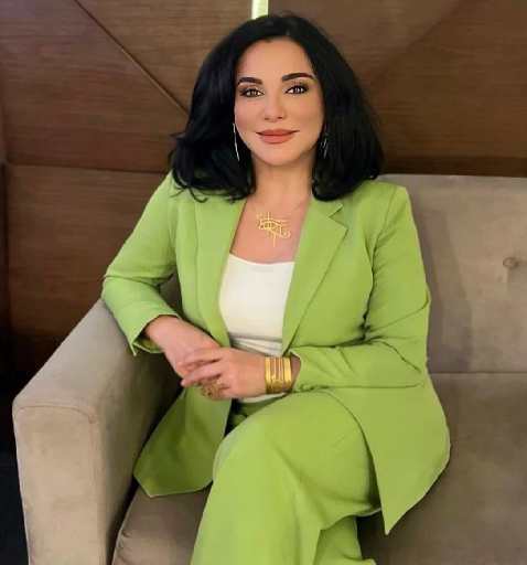 من هي الممثلة سلاف فواخرجي ويكيبيديا السيرة الذاتية؟